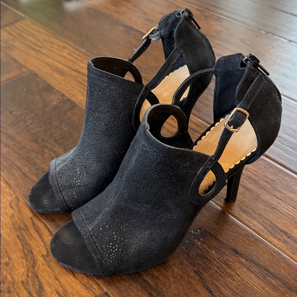 LC Lauren Conrad Peep Toe Black Heels sz 9.5